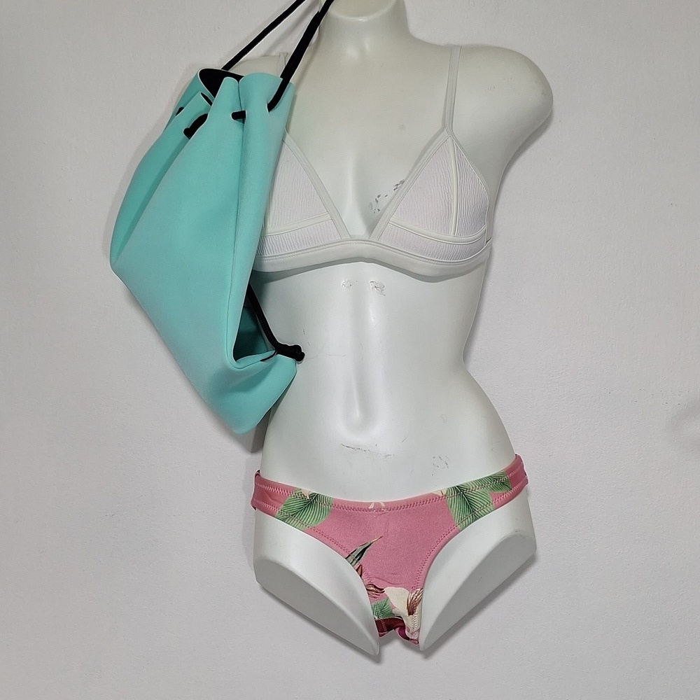 Triangl Swimwear White and Pink Bikini Swim Cinch Bag